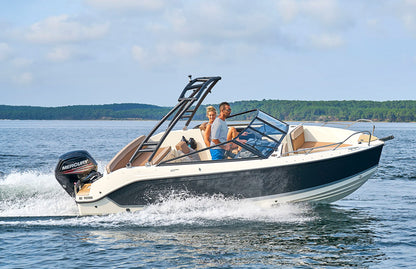 Quicksilver 605 Bowrider – Sport, Style & Mediterranean Freedom