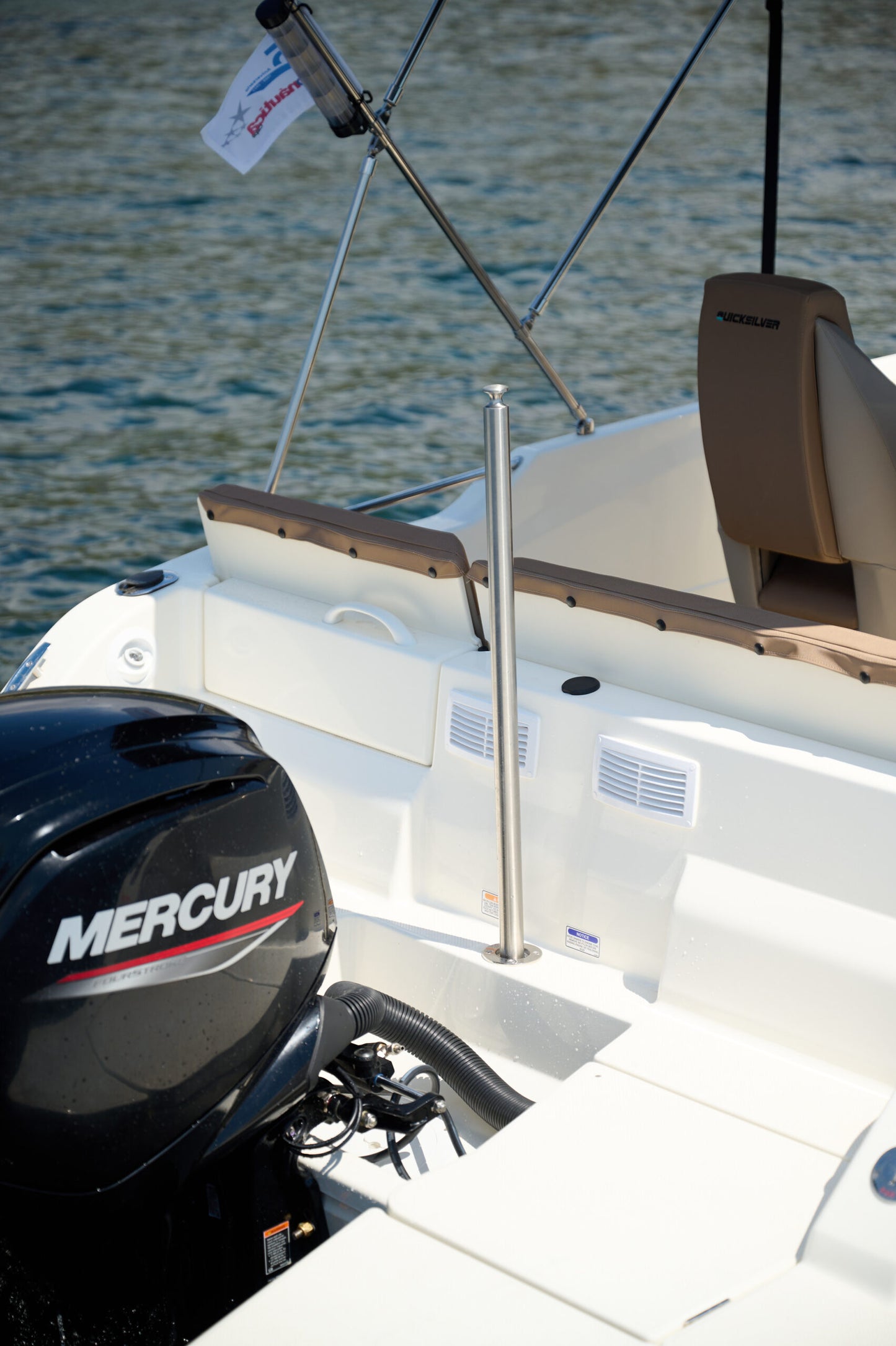 Quicksilver 605 Open